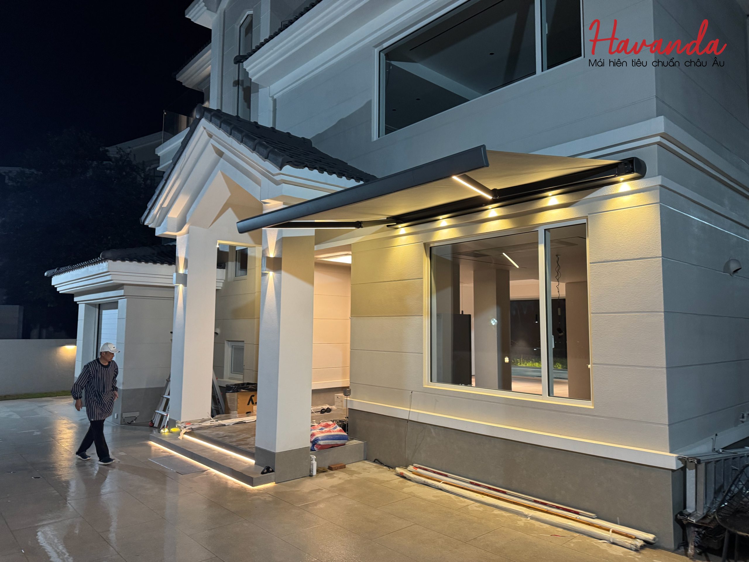 Công trình mái hiên điện tự động hoàn thiện lắp đặt tại nhà bè Tp HCM